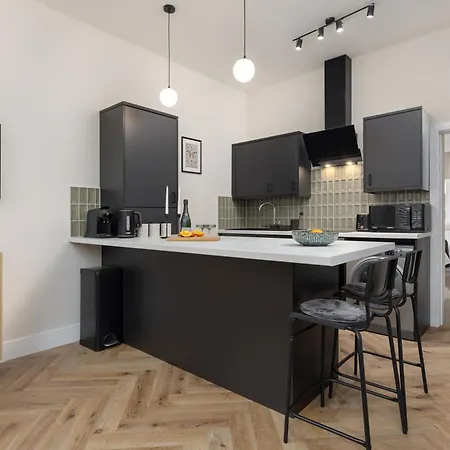 Broughton Place: Contemporary Apartments In Liverpool Exterior photo