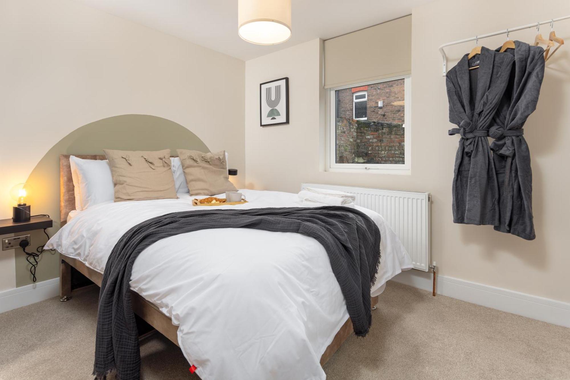 Apartment Broughton Place: Contemporary In