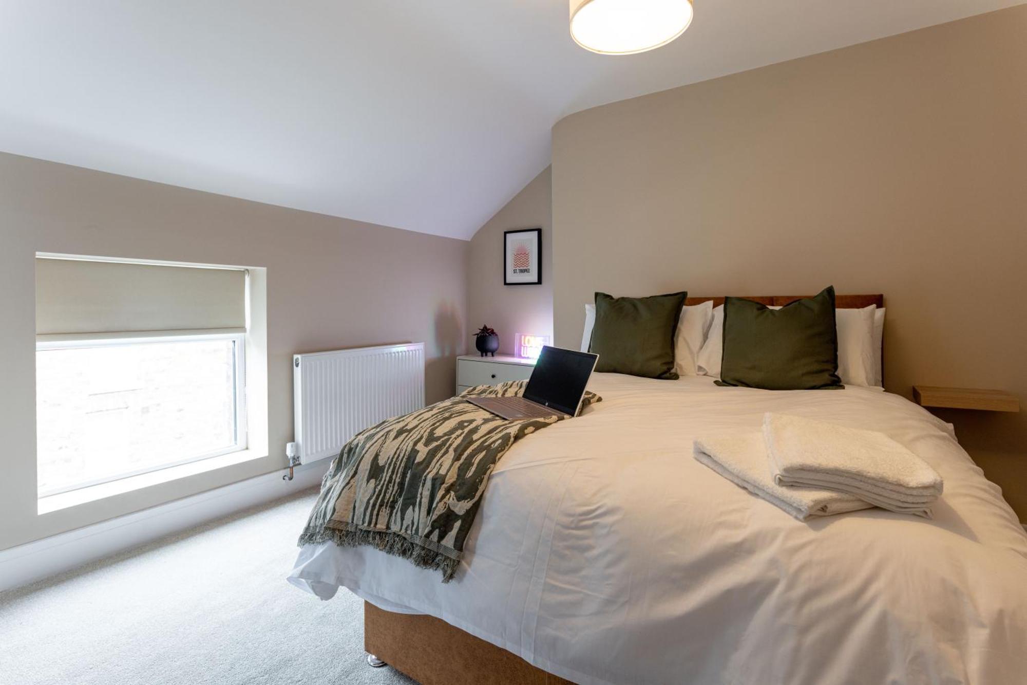 Broughton Place: Contemporary In Liverpool